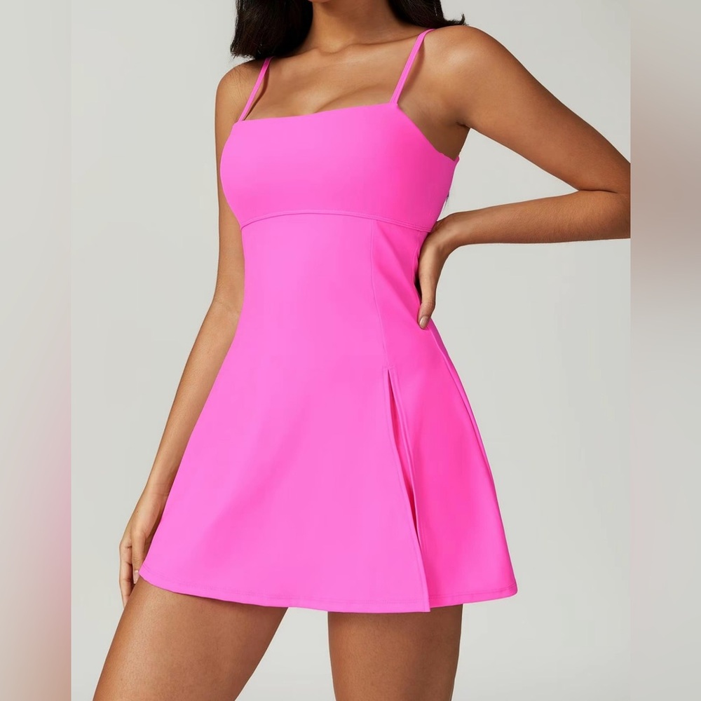 Women's 2 in 1 Split Hem Sports Tennis Dress (shorts built in)